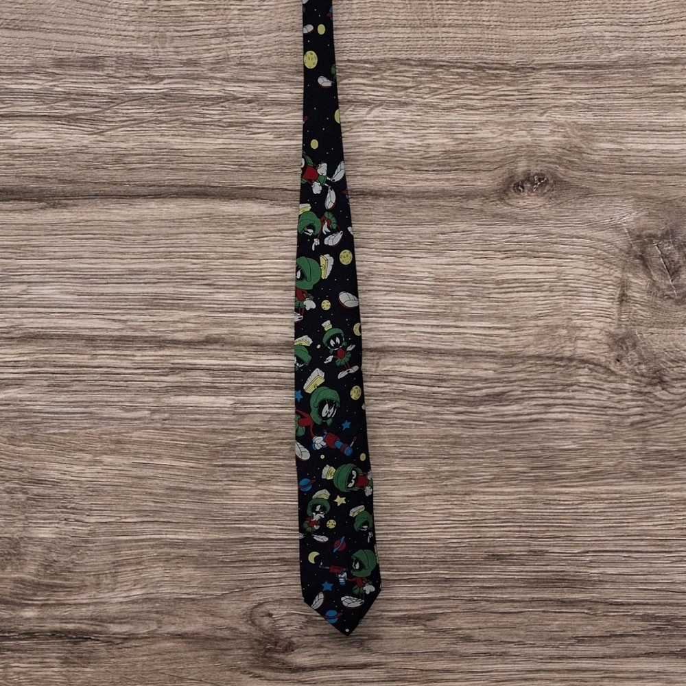 Warner Bros Black Tie Marvin the Martian 100% Silk - Picture 2 of 5